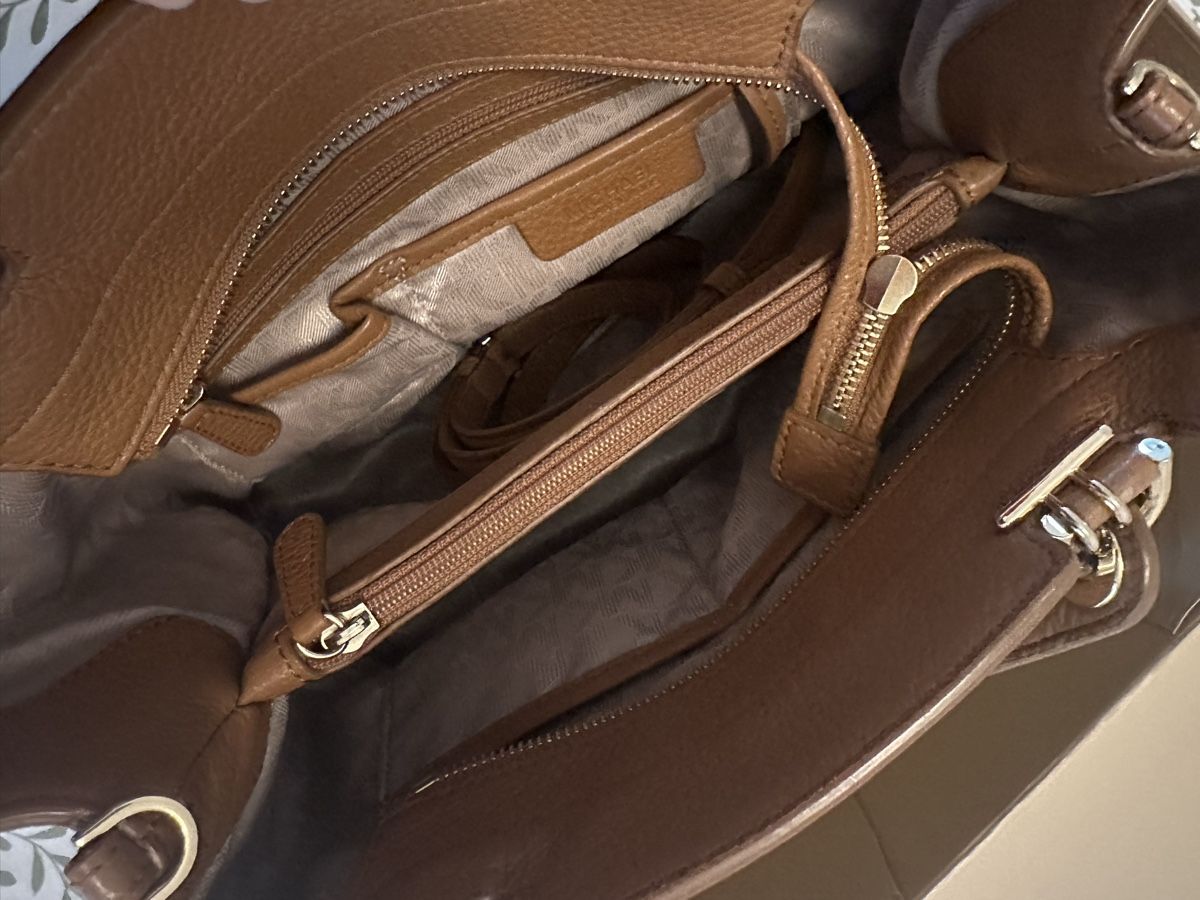 Michael Kors Sacs femmes: Sac Michael Kors – D'occasion à Genève par AuTuMnLoveR 2