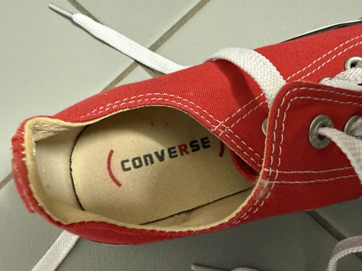 Converse Scarpe da uomo: CONVERSE Rot Gr 39 – Usato da St. Gallen venduto da Emifrei 9