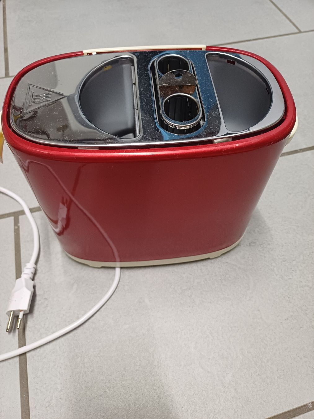 Elettrodomestici da cucina: Ariete Hot Dog Maker Party Time Red Used – Usato da Brugg AG venduto da Chaes-chueechli 2