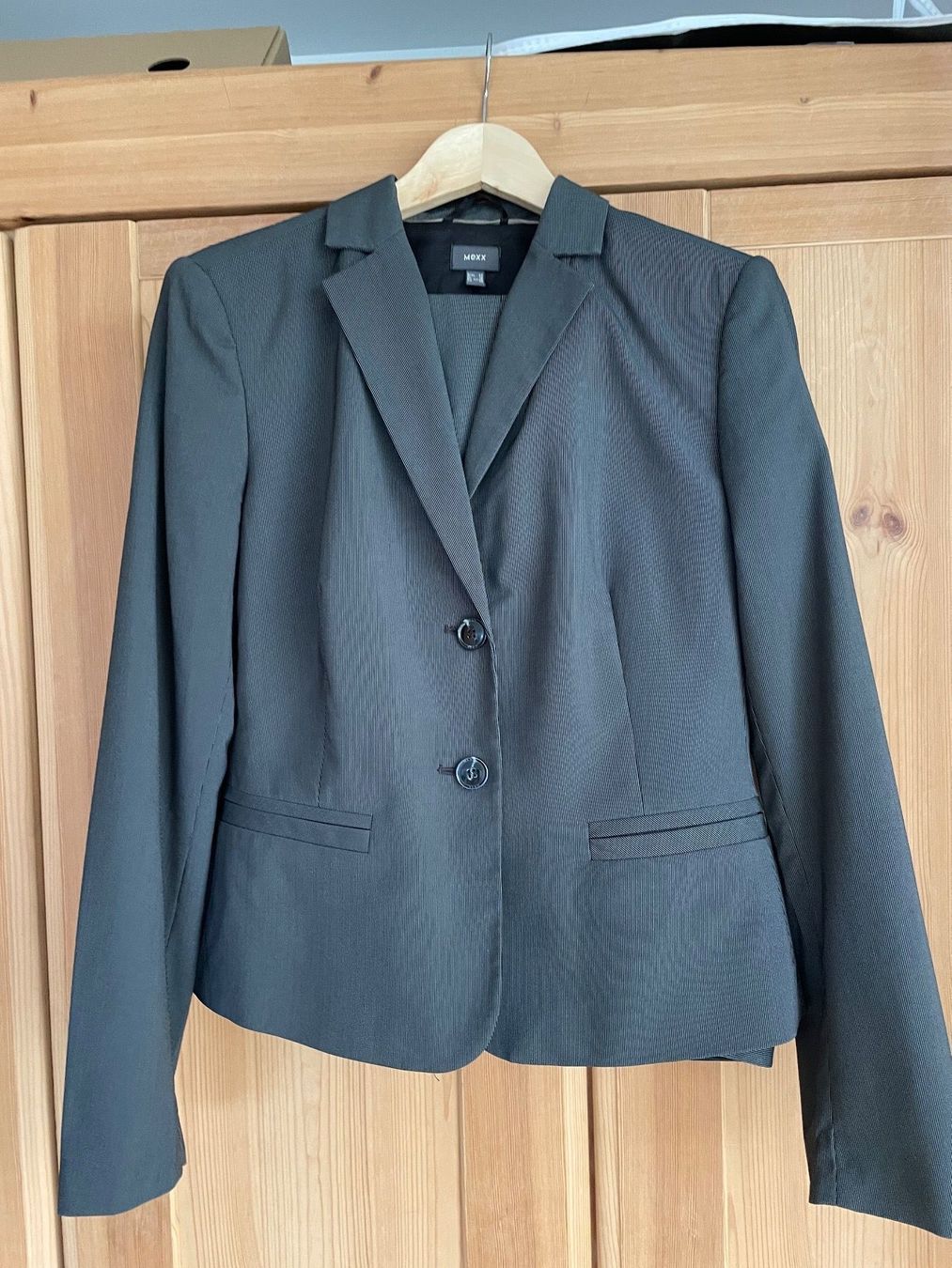Mexx Completi & Tailleur: Damen Hosenanzug Mexx Gr 42 – Usato da Rüti ZH venduto da kar_xx9l