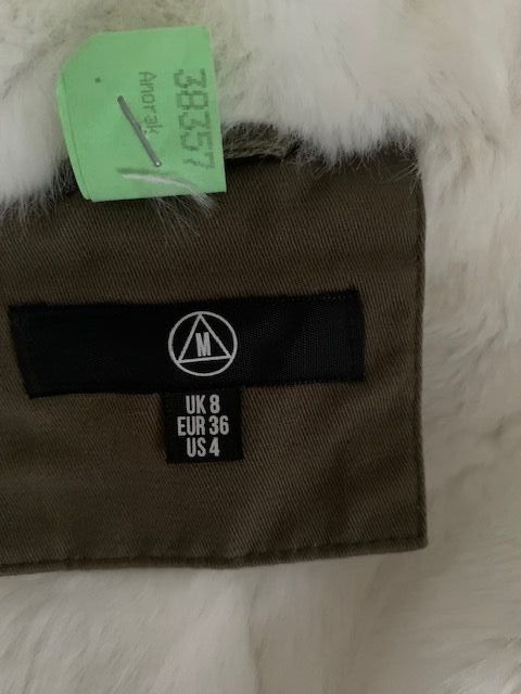 Jacken: Warmer Parka Missguided Damen Gr.  36 olive – Gebraucht aus Dörflingen von Benz63 5
