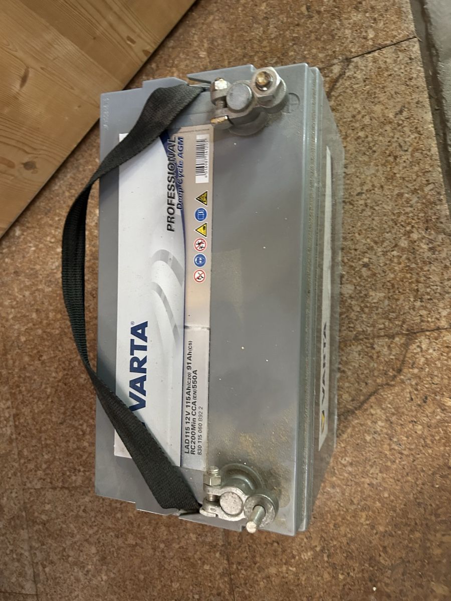 Batterie: Varta AMG Batterie 12v 115ah – Usato da Derendingen venduto da Hauderebaesseler 2