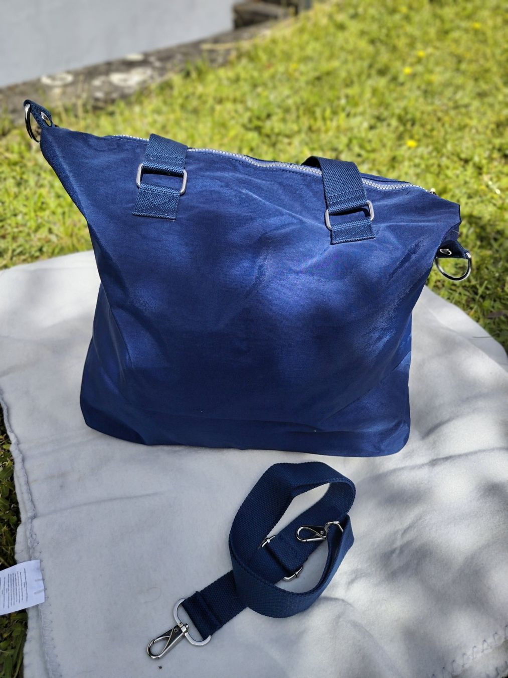 Borse da donna: Damen Tasche, marin – Nuovo (secondo la descrizione) da STEFFISBURG venduto da Sumerstorm 1