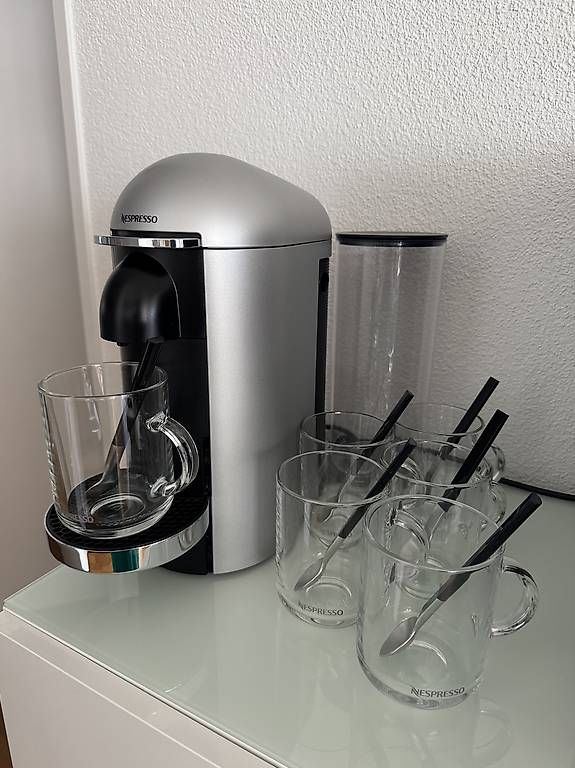 Bicchieri: Nespresso Vertuo mit 6 passenden Gläsern – Usato da Wädenswil venduto da Dada93