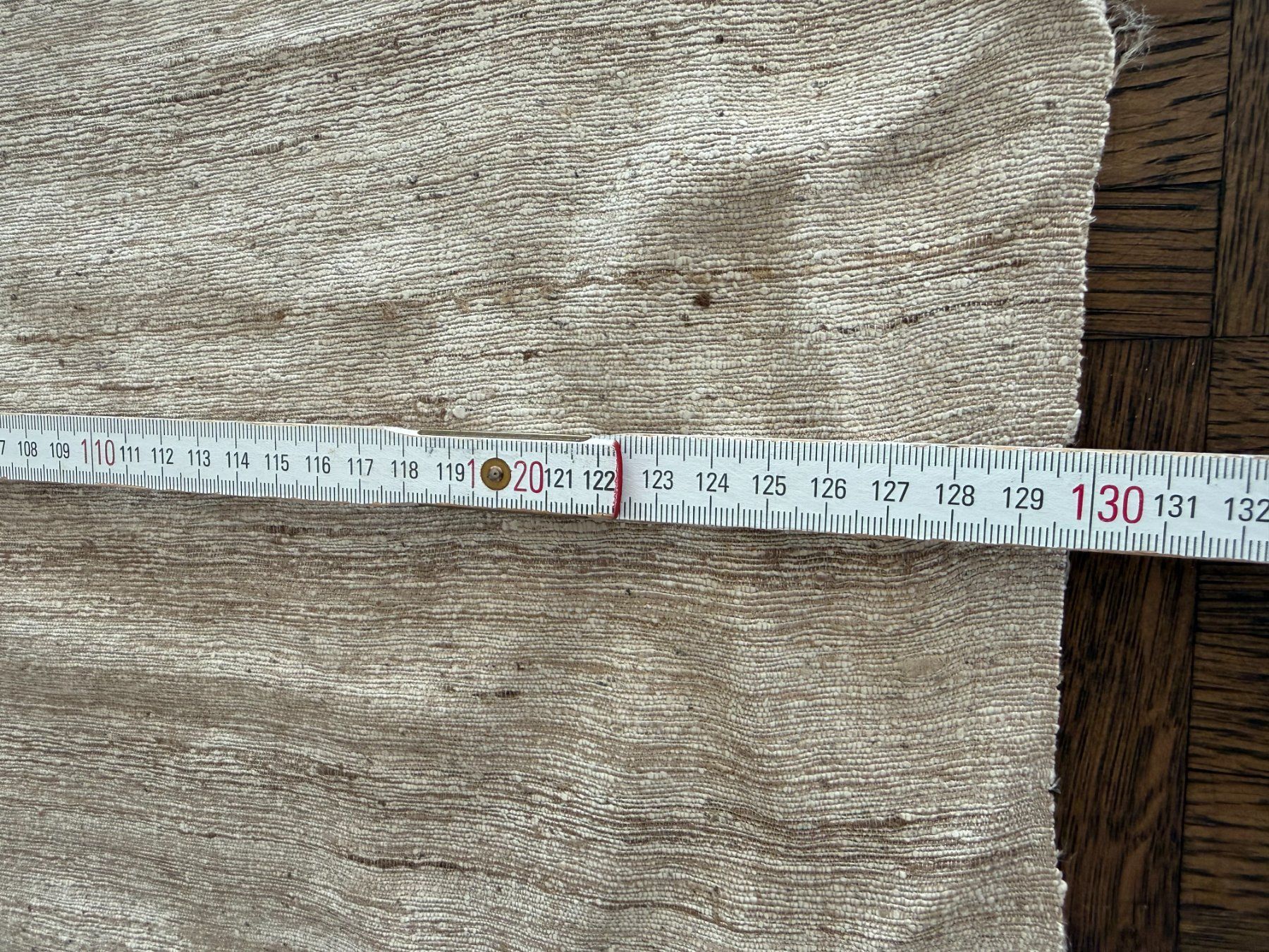 Tessuti: Stoff vermutlich Wildseide   Breite 130 cm   Preis pro Meter – Nuovo (secondo la descrizione) da Subingen venduto da ArtBead 2