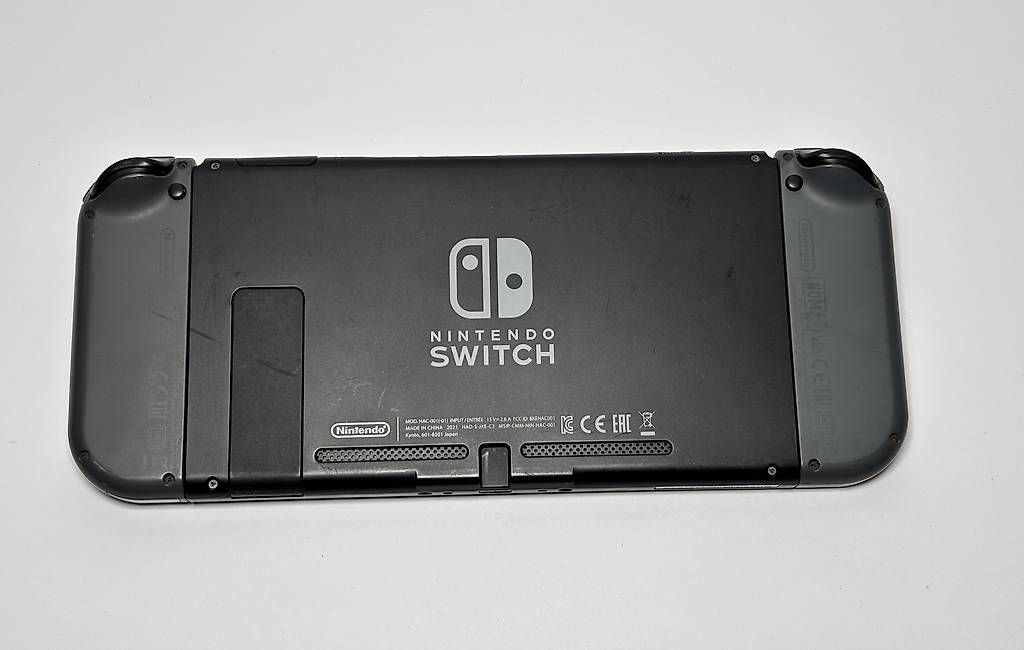 Nintendo Konsolen: Nintendo Switch | Accessori + 2 Giochi + 128GB SD – Gebraucht aus Gordola von kar_gy5g 4