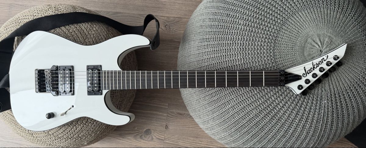 Jackson Strumenti musicali: Jackson Mick Thomson SL2 Pro Series Soloist, Arctic – Usato da Volken venduto da akollerwinti