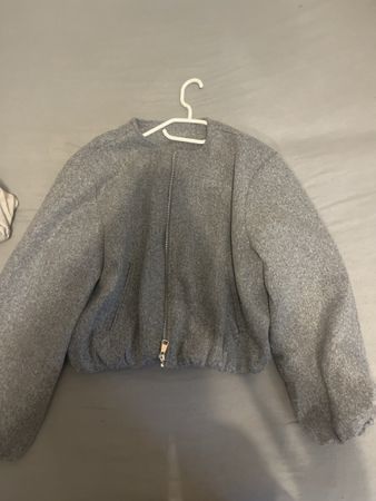 Grauer Bomberjacke Kurz Gr. M - Perfekt für den Frühlingsanf