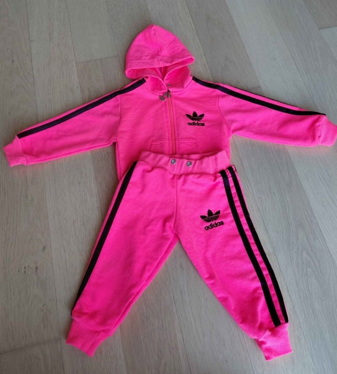 Adidas Pulls et sweat-shirts: Adidas Trainer Set Gr. 74 – D'occasion à Winterthur par linngu