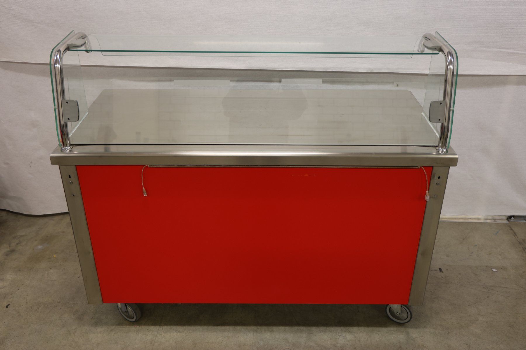 Allestimento di negozi e stand fieristici: EISTHEKE Mobiler Buffetwagen – Usato da Höri venduto da Korgproduction07 1