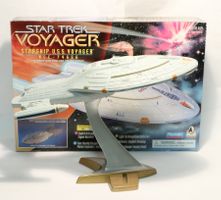 1995 Star Trek Voyager NCC 74656, Playmates