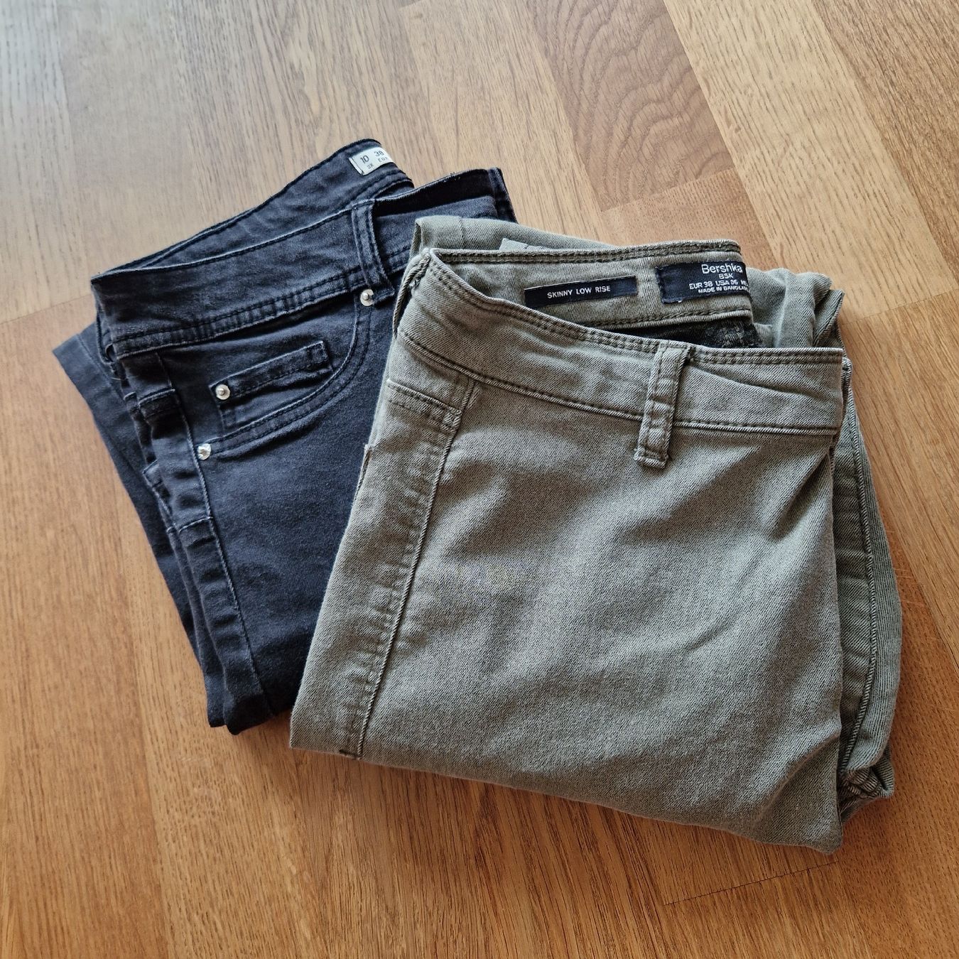 Bershka Jeans: 2 Jeans Grösse 38 – Usato da Nendeln venduto da witr_gliabt