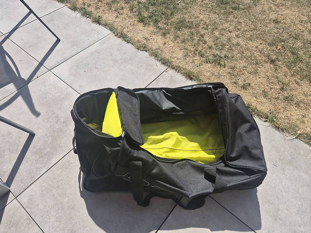 Bauer Borse: Sac de hockey ou voyage – Usato da Rueyres-St-Laurent venduto da cla_mf7f 2
