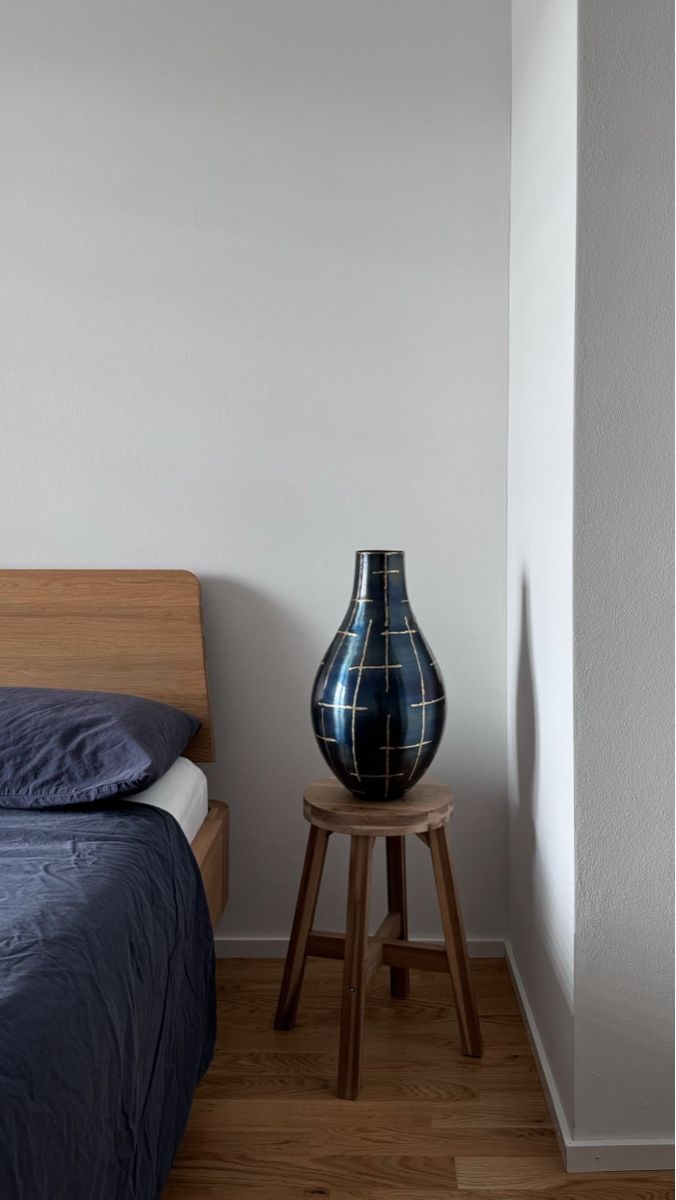 Lambert Vasi & Recipienti: Stylishe Grosse Dunkelblaue & Goldene Kintsugi Vase – Usato da Zürich venduto da ann_xpv6 1