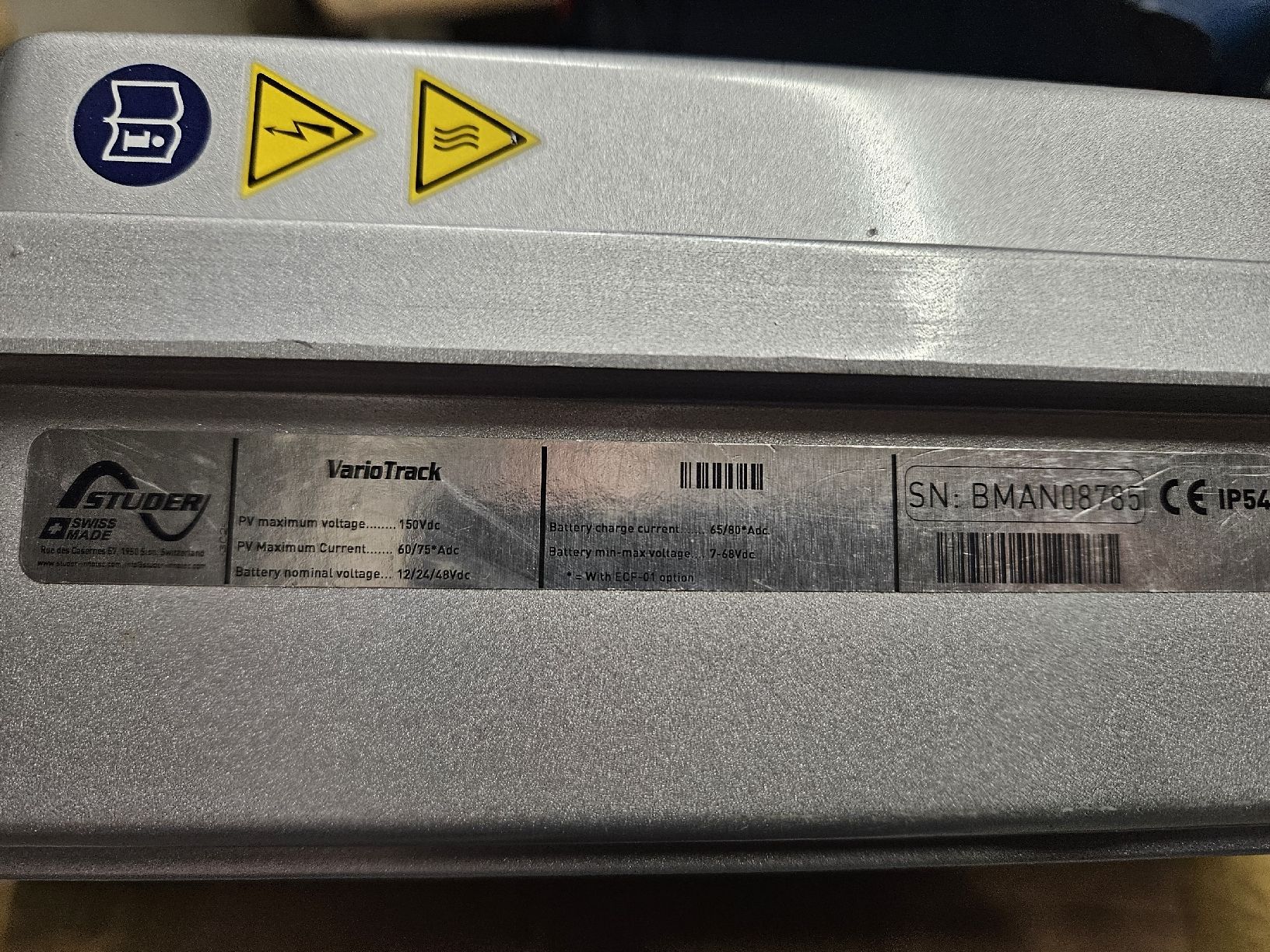 Accus & piles: Studer Variotrack Laderegler – D'occasion à Diepoldsau par Knochen 1