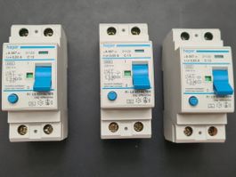 Sehr gut erhaltene FI-LS C13A 30mA von Hager 3 Stück