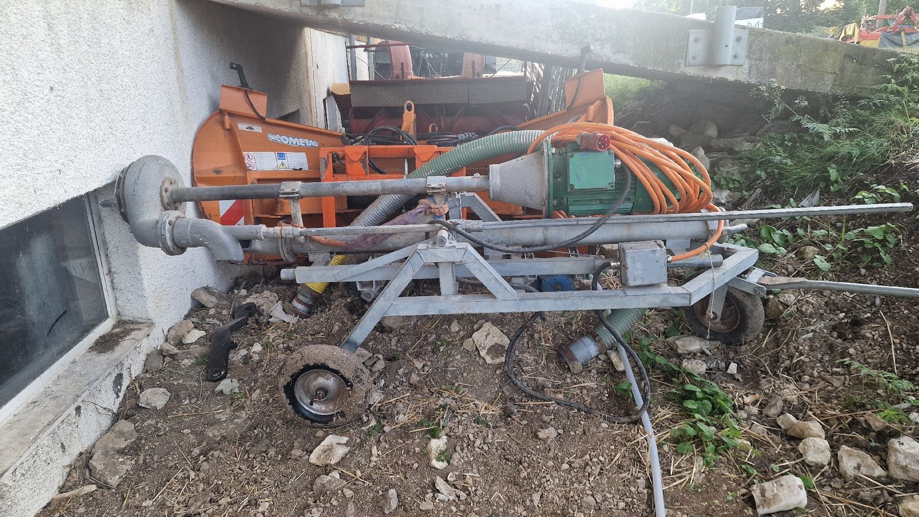 Toutes les machines: Gülle Tauchschneidpumpen – Défectueux à Bévilard par Cowboys92 2
