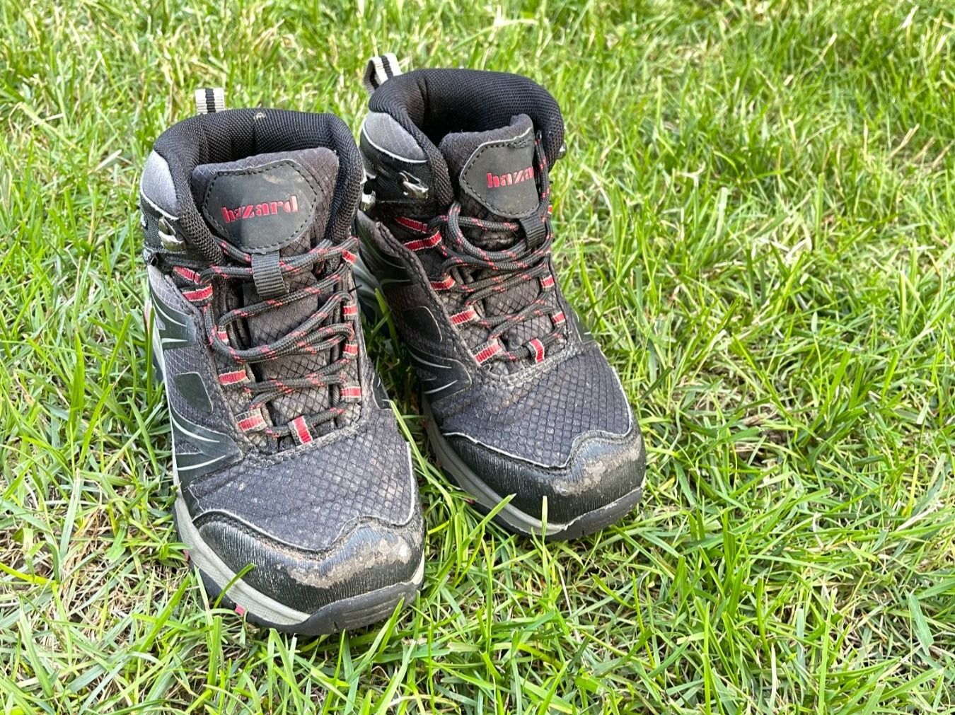 Schuhe für Jungen: Kinder Wanderschuhe Trekkingschuhe in Gr. 30 – Gebraucht aus Berikon von Samira08 2