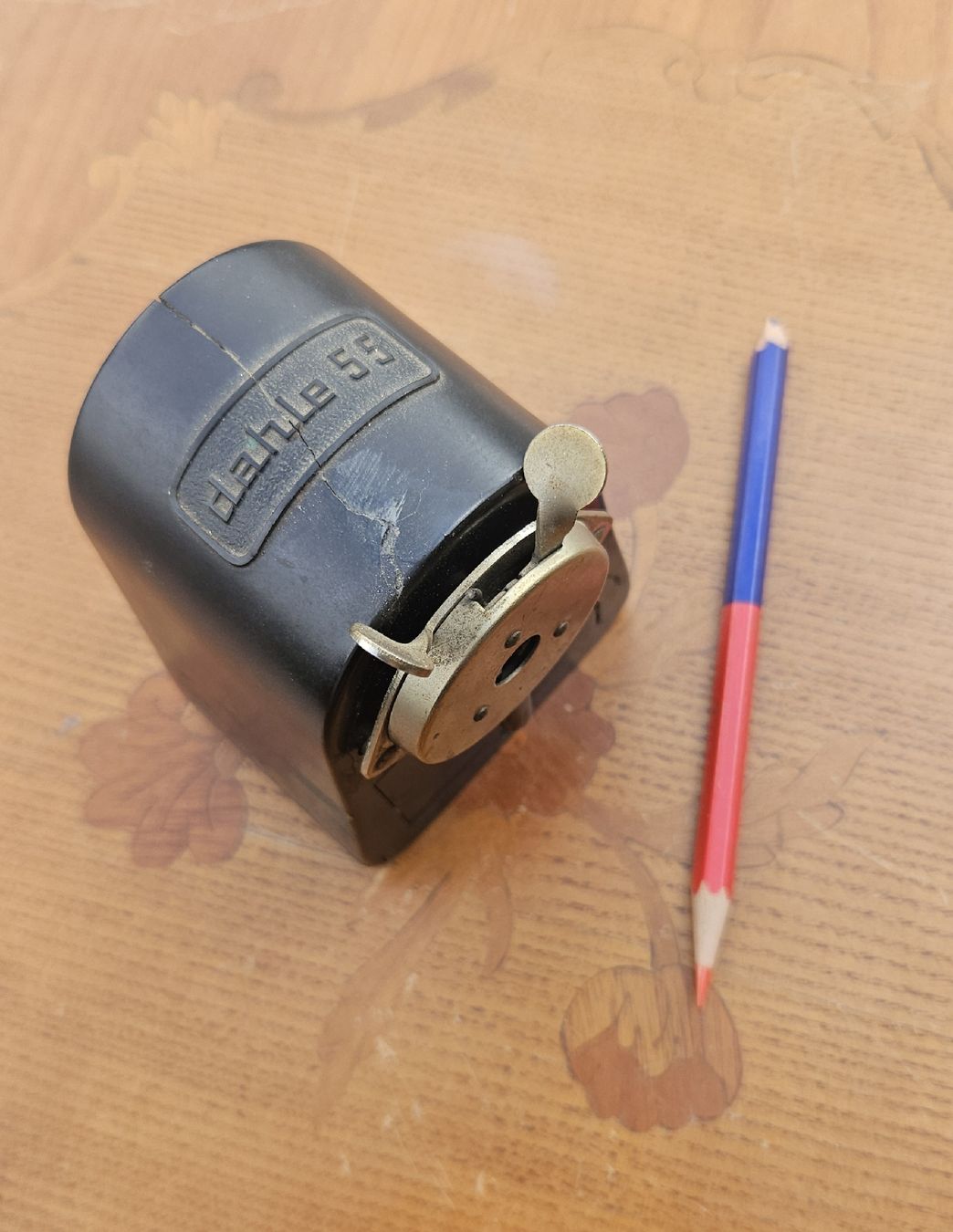 Temperini: Taille-crayon Dahle 55 noir bakélite – Usato da La Chaux-de-Fonds venduto da exup-51 3