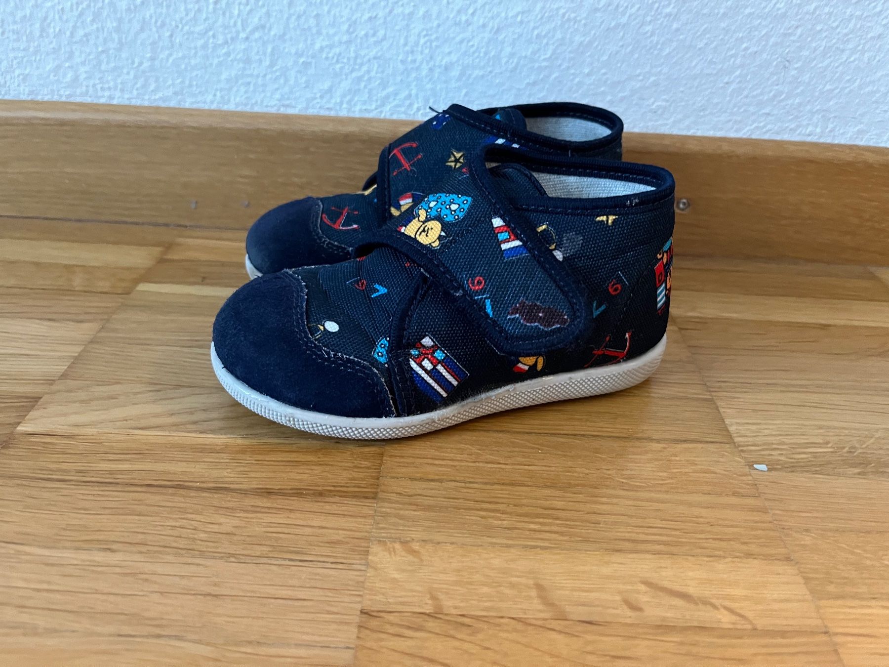 Scarpe per ragazzi: Finken Gr. 23 – Usato da Jona venduto da Good_luck_