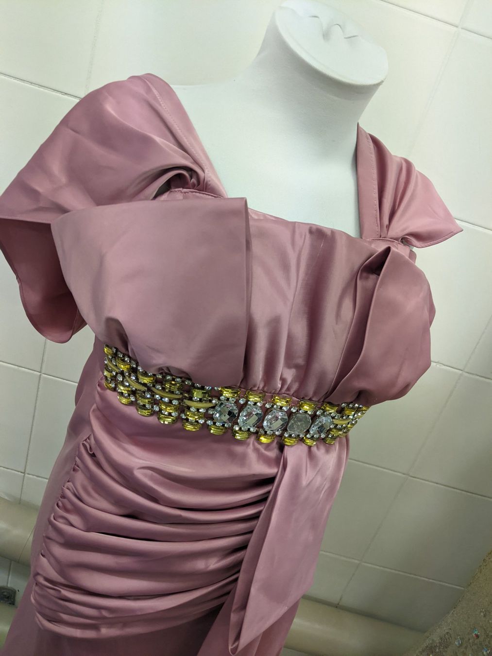 Vestiti: Abendkleid Gr 36 – Nuovo e nell'imballaggio originale da Langnau am Albis venduto da Judithsebi 4