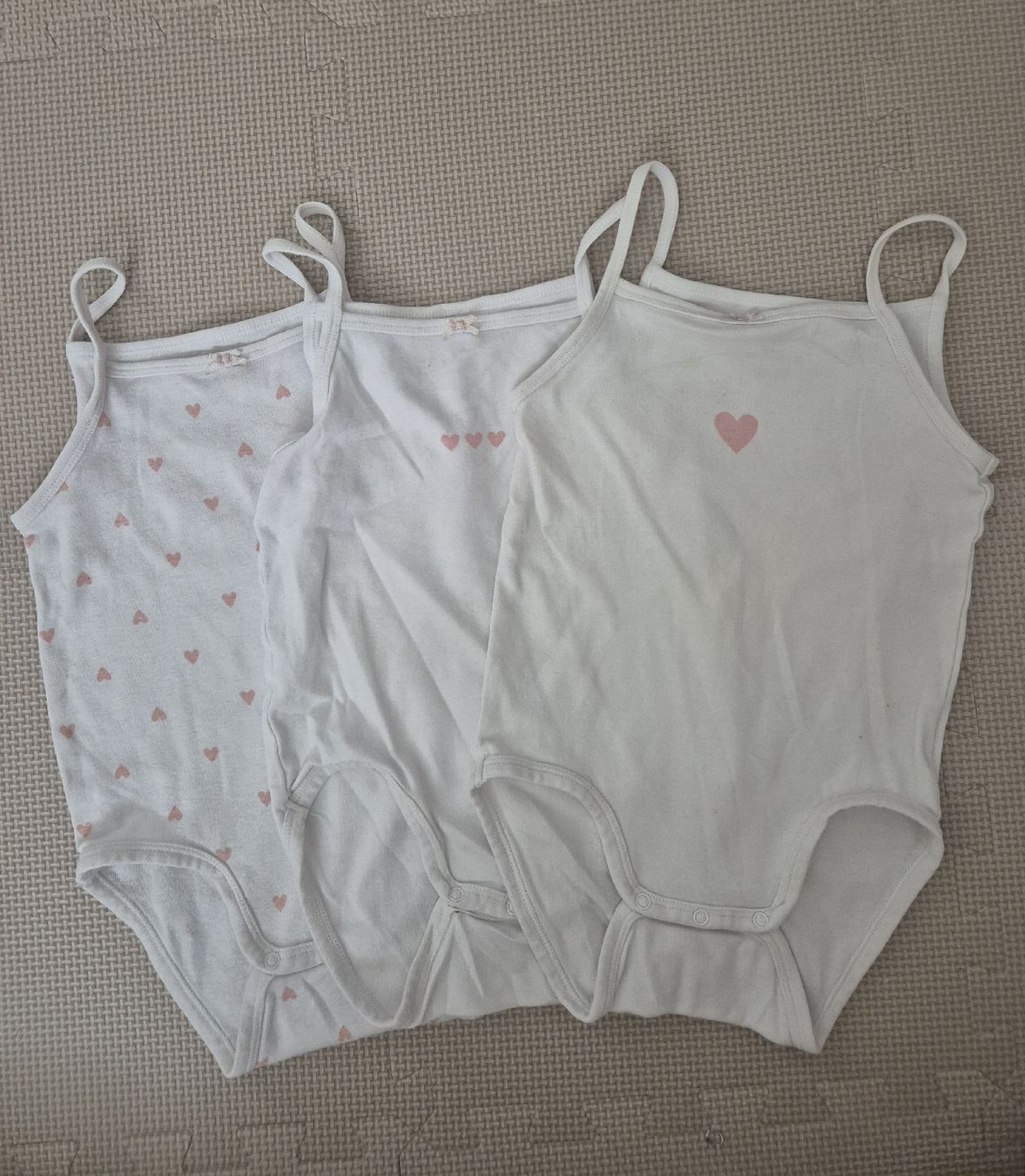 H&M Camicie, Top & T-shirt: Bodys Gr. 92 – Usato da Villars-sur-Glâne venduto da Thalimey