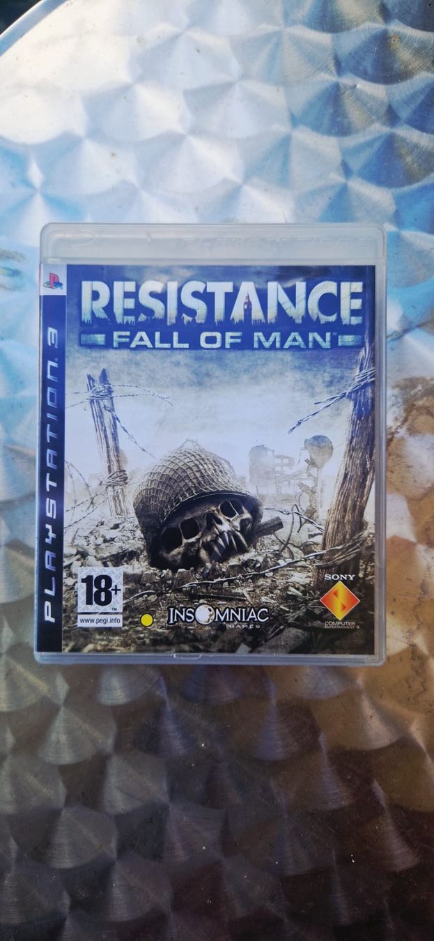 Sony Jeux: PS3 Action bundle  MW2 + COD3 + Resistance + Kane & Lynch – D'occasion à Zürich par Serz 3