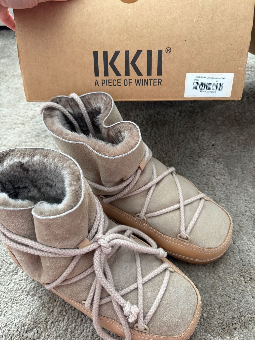 Scarpe da donna: IKKII Beige Boots Damen Lammfell Futter 41 – Usato da Beromünster venduto da Barbraa 2