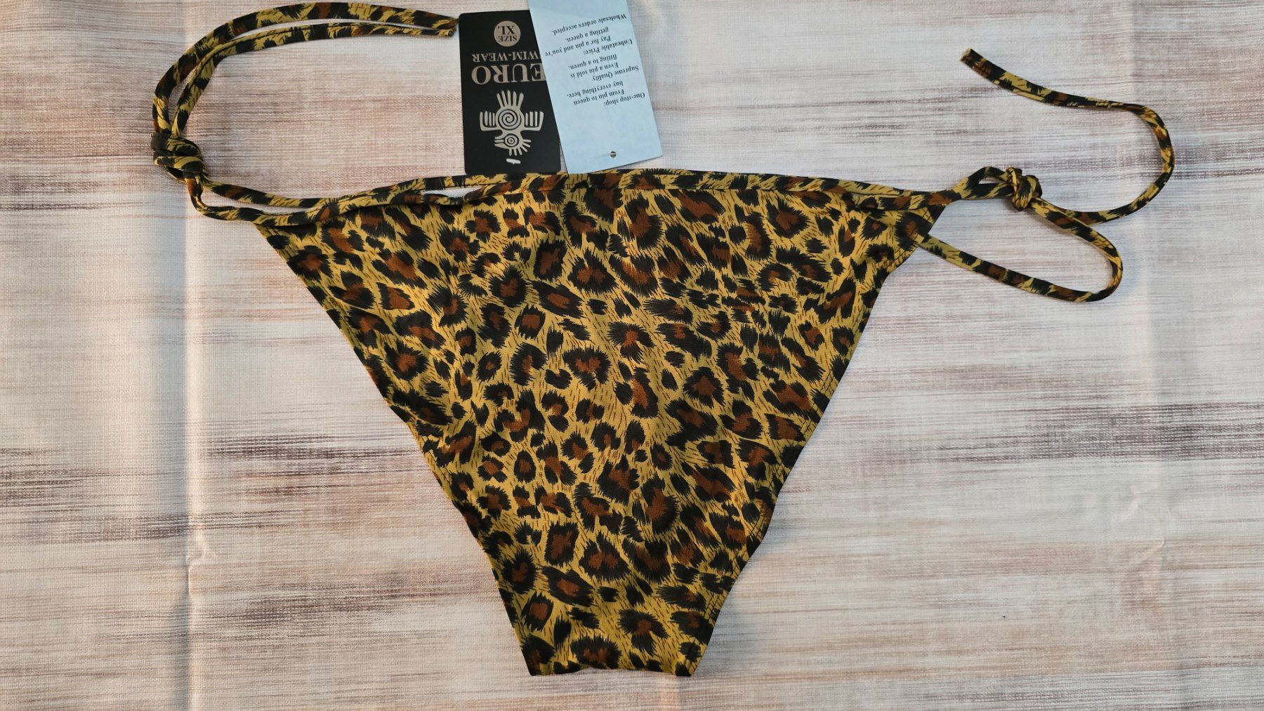 Costumi da bagno & Bikini: Side-Tie Bikini Slip - XL - Leopard 👙 – Nuovo (secondo la descrizione) da Thalwil venduto da VitaMini 1