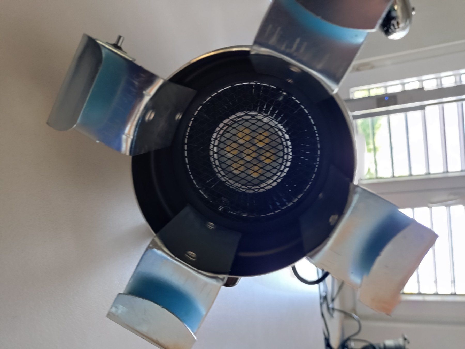 Lampen: 2 Stk. PAR 36 Bühnenstrahler – Gebraucht aus Tägerschen von Tech-World7 4