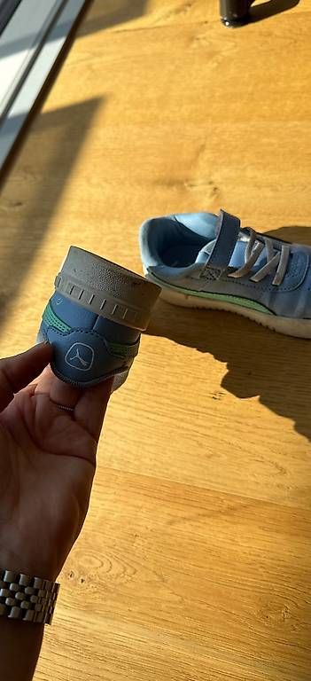 Chaussures garçon: Wenig getragene Puma Sneakers Gr. 27 – D'occasion à Bottmingen par OliviaM06 1