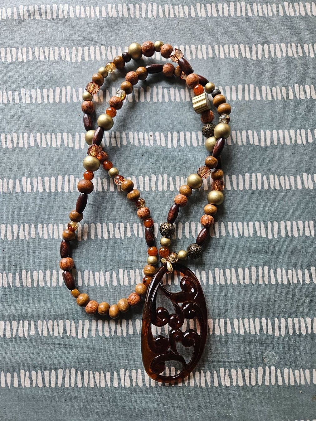 Ketten: Collier bobo pendentif en bakelite imitation corne – Neu und originalverpackt aus Thônex von lacomtessedesfees 2