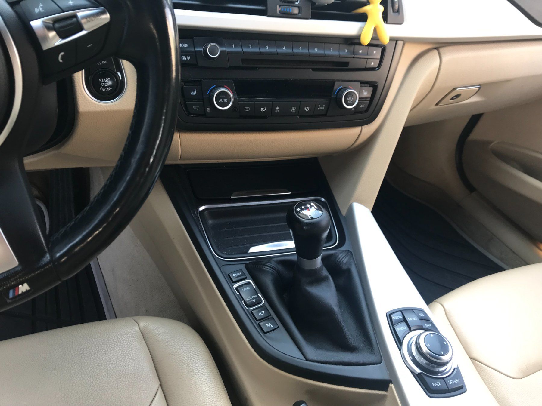 BMW Automobili: 2013 BMW318D Kombi, Head up, MFK – Usato da Zürich venduto da Tapehead 9