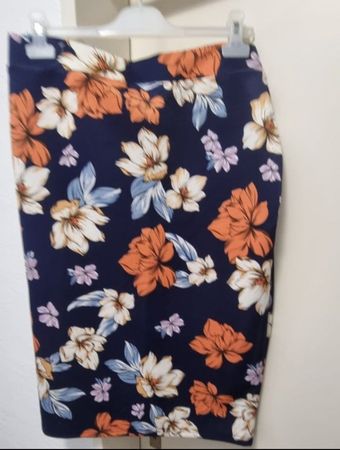 Jupe, Rock mit bunten Blumen Gr. L