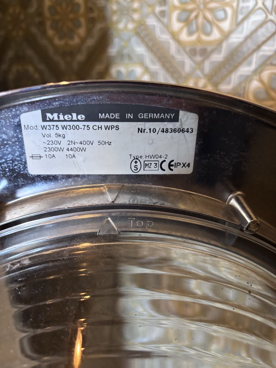Miele Lavatrici: Miele Waschturm Set – Usato da Aesch LU venduto da thomasmueller 4