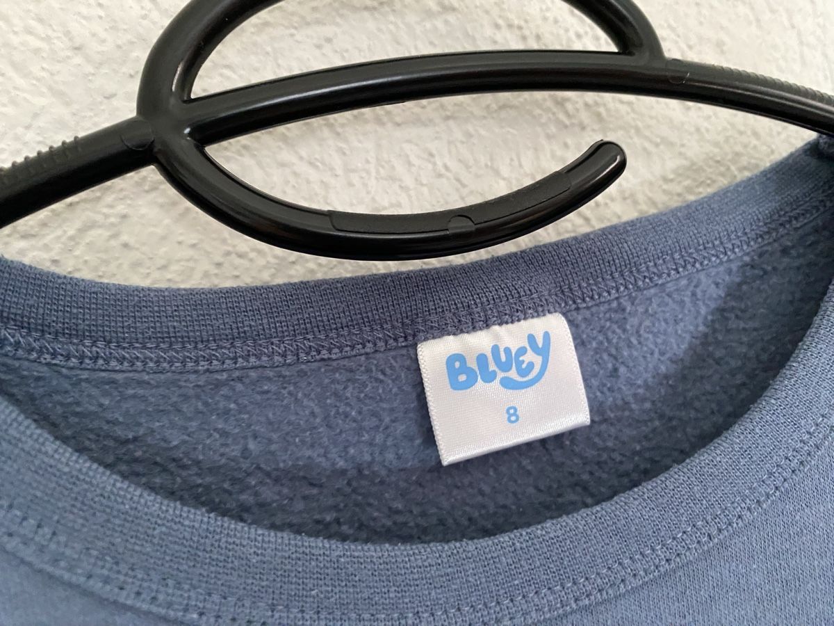 H&M Pulls et sweat-shirts: Sweats Bluey Cinnamoroll Taille 128 – D'occasion à Lignières par The_assistant 8