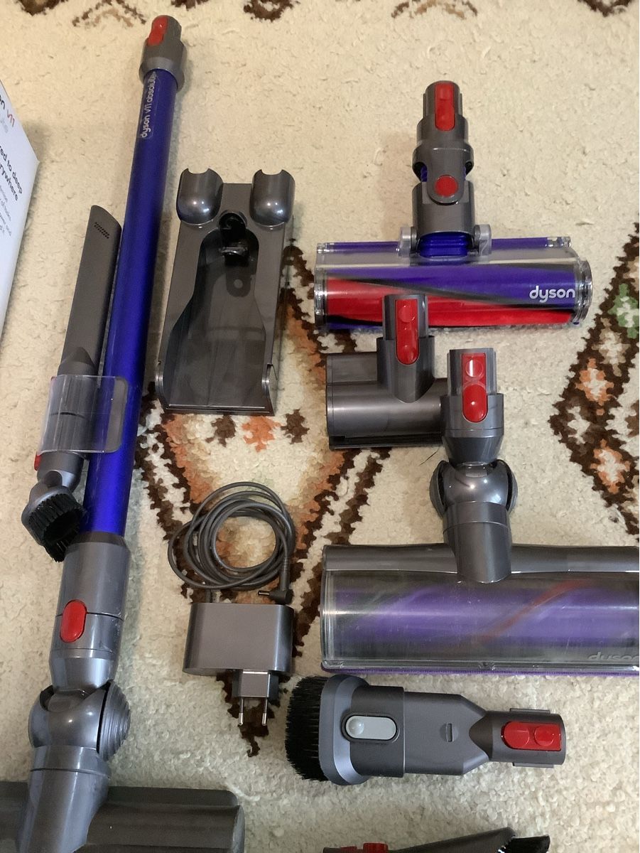 Dyson Aspirapolveri & Accessori: Aspirateur Dyson  – Difettoso da Chernex venduto da Paul096 2