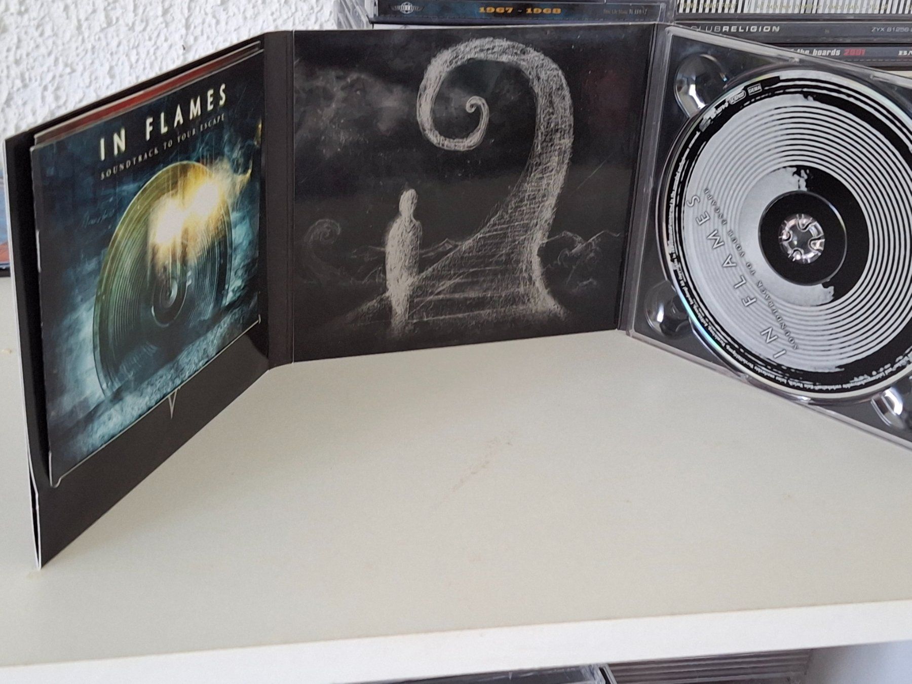 CD: CD In Flames - Soundtrack To Your Escap – Usato da Aarberg venduto da Jackup1 2