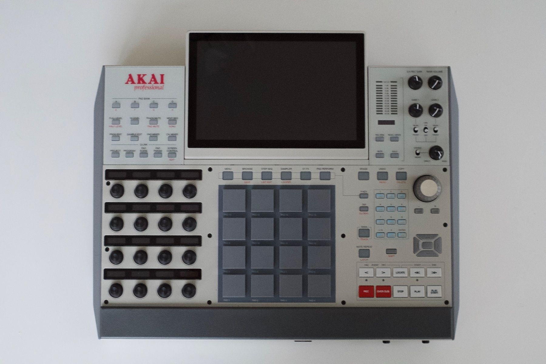 MPC X SE Unused with SSD and plugins (Neu (gemäss Beschreibung)) in Zug ...