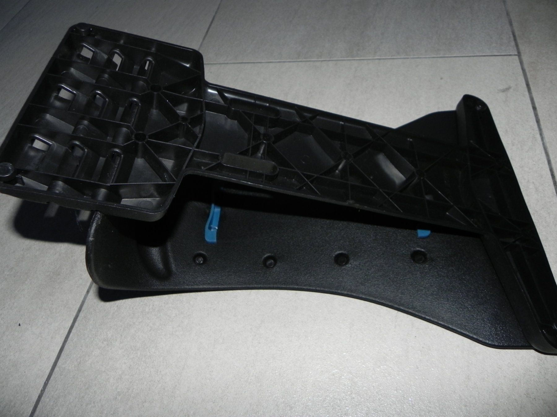 Dispositivi per massaggi: Massage Rückenstrecker Kenko Back Matte Neck Shape – Usato da Stallikon venduto da pcerny16 2