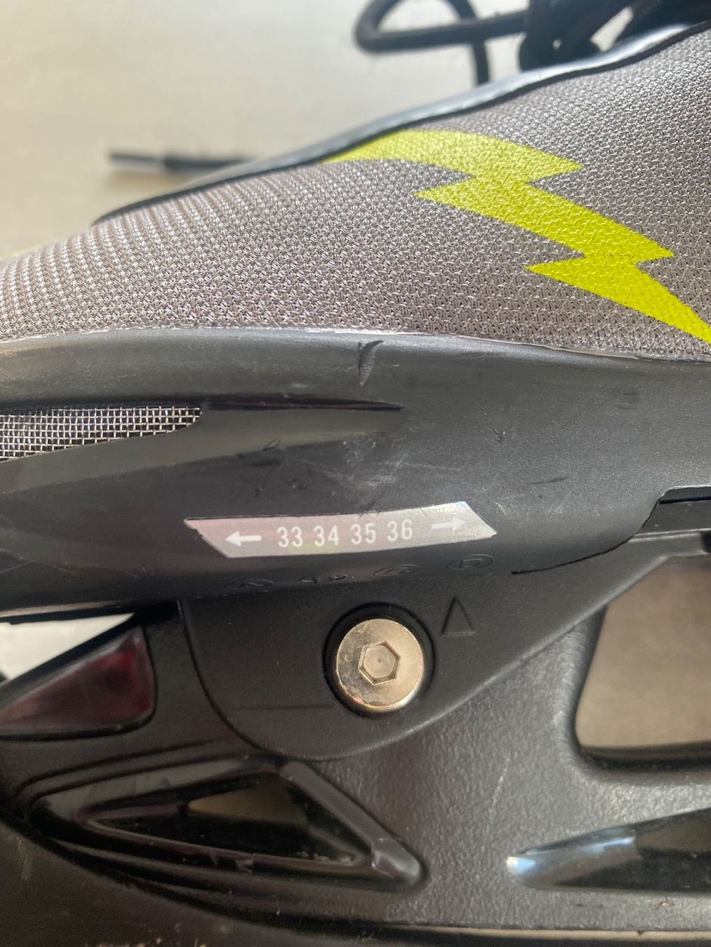 Pattini da ghiaccio: Schlittschuhe EXTEND Grösse 33-36 – Usato da Uetikon am See venduto da cristalllina 5