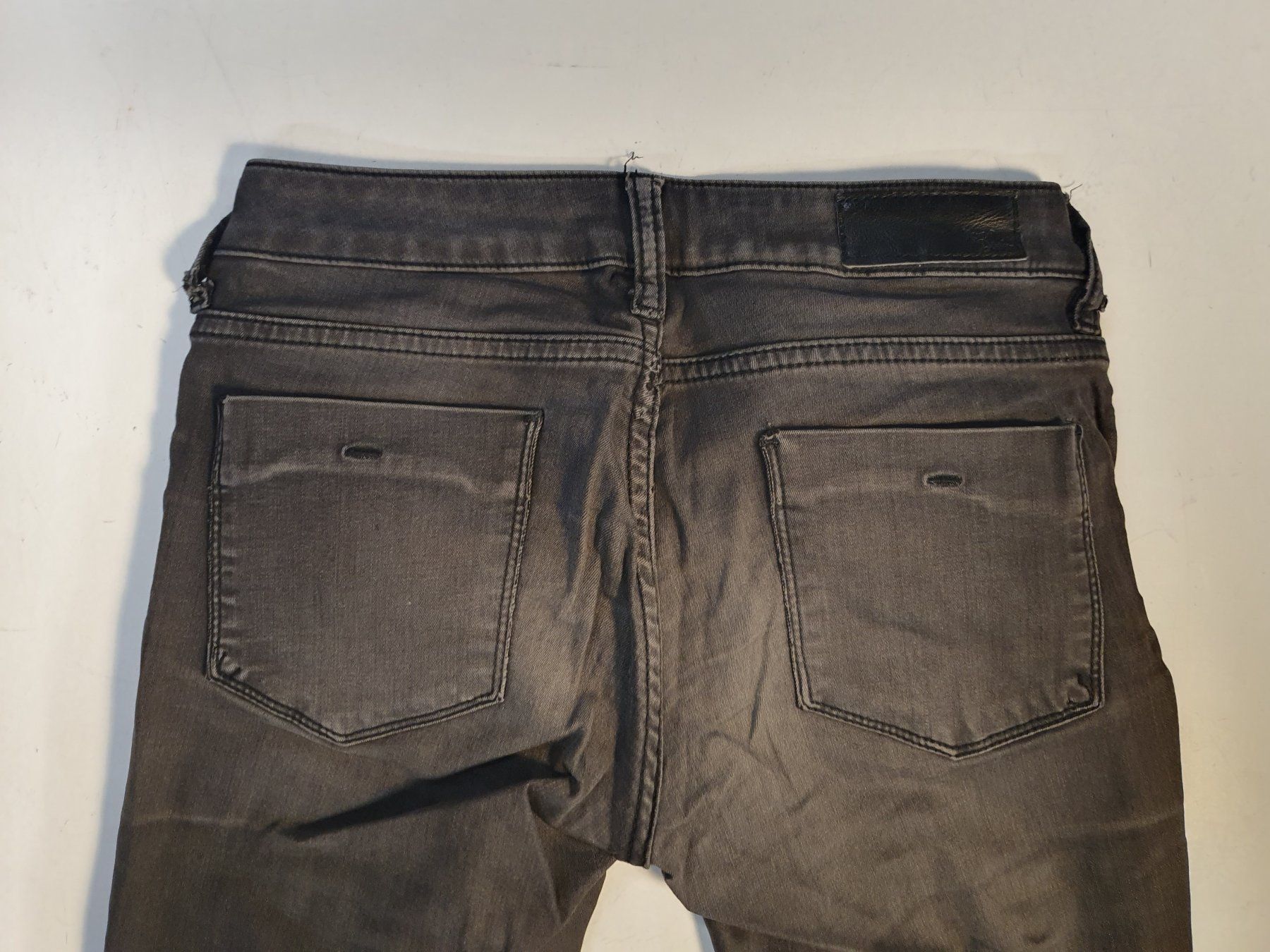 Jeans: Never Devi Jeans schwarz grösse 32 – Gebraucht aus Zürich von loosebone 8