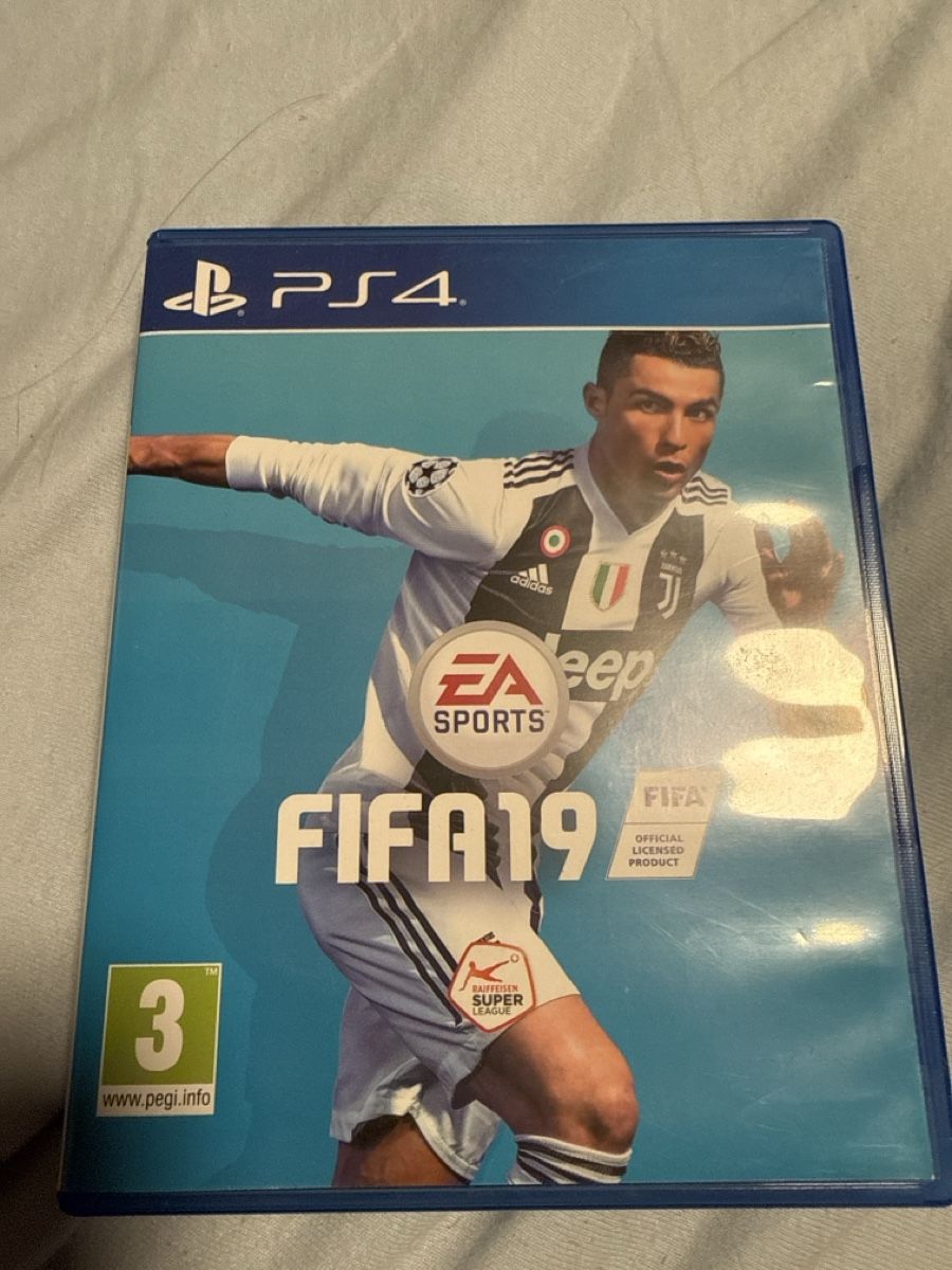 Sony Spiele: Jeu vidéo FIFA 19 PS4 – Gebraucht aus La tour-de-peilz von Danjor03