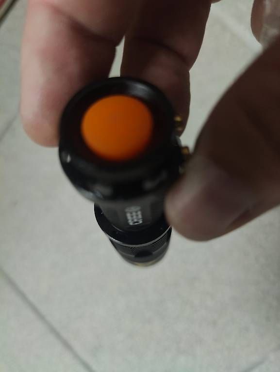 Lampade: Taschenlampe, AA Batterie, neu – Nuovo (secondo la descrizione) da Stäfa venduto da TBStaefa 2
