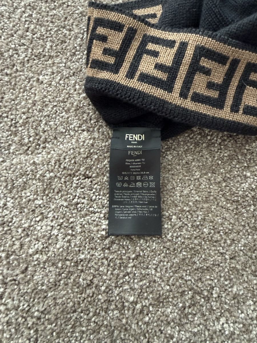 Chapeaux, bonnets & casquettes: Fendi Mütze – Neuf (Voir description) à Küsnacht par emch125 1