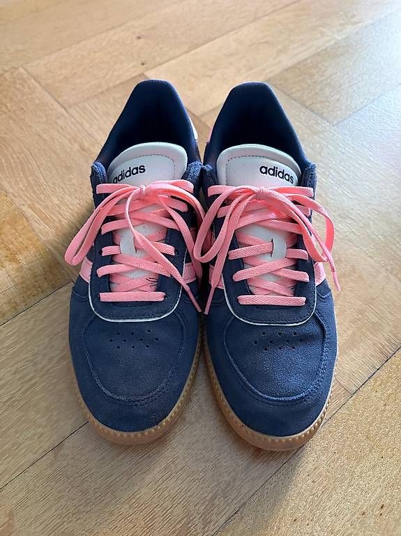 Adidas Scarpe da donna: Adidas Schuhe – Usato da Bern venduto da aline.ta 2