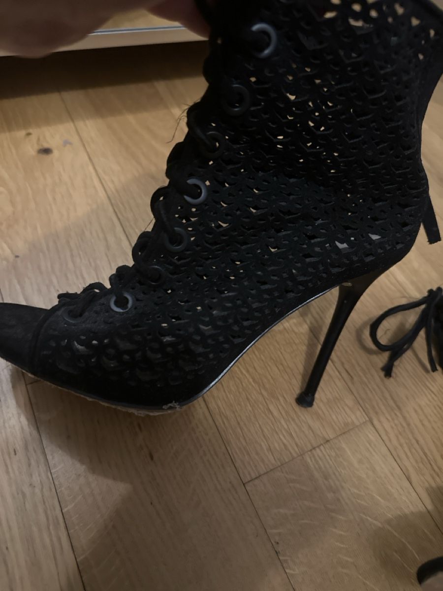 Zara Chaussures femmes: Lace-up Open Toe Heels, Size 6 – D'occasion à Bouveret par dou_g8q7 1