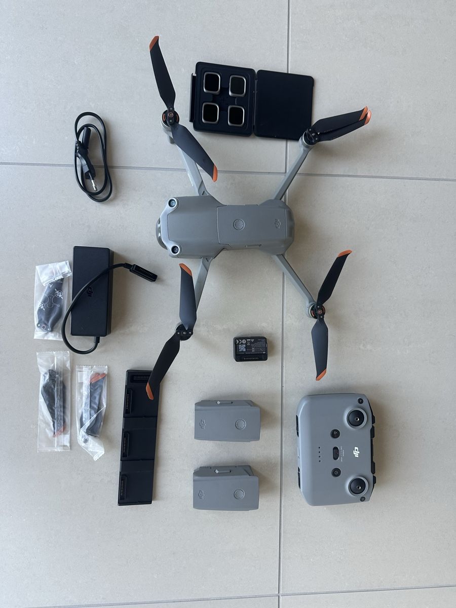 DJI RC Modellbau: DJI Mavic Air 2S Fly more Combo – Gebraucht aus Uster von Meil99