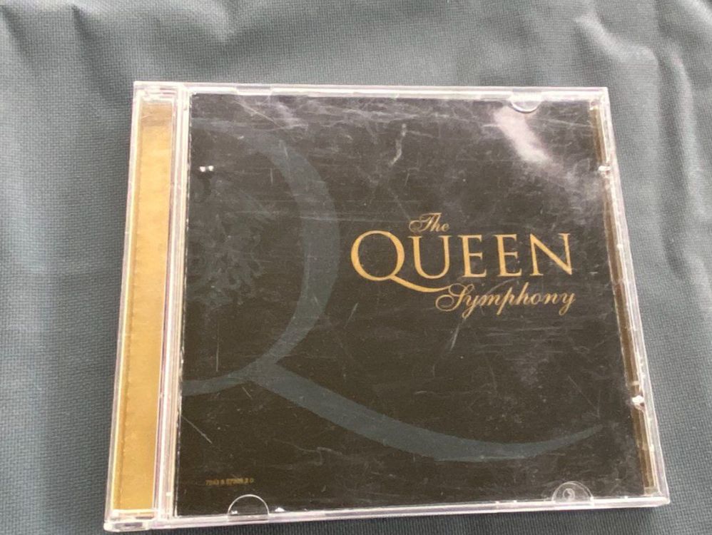CD QUEEN 