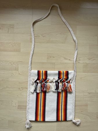 Handgemachte Ethno-Tasche mit Fransen, Boho-Style